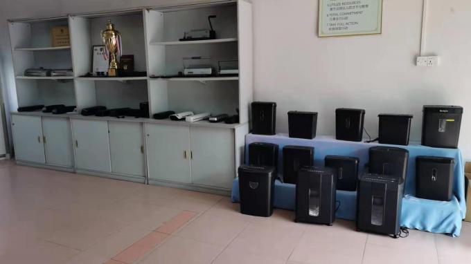 کارت اعتباری سی دی با حجم بالا 12 ورق A4 خرد کننده کاغذ تجاری با ظرفیت 25L CD228P 12